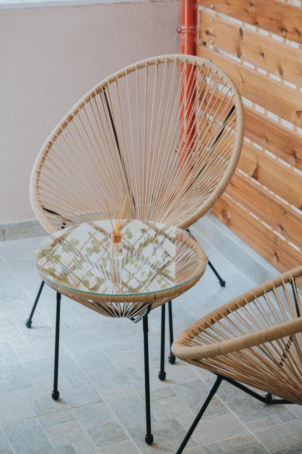 Comfy And Stylish Apartment Thessaloniki Exterior photo