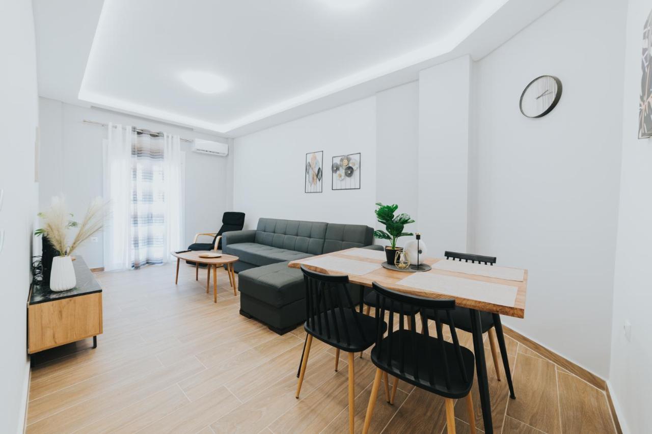 Comfy And Stylish Apartment Thessaloniki Exterior photo